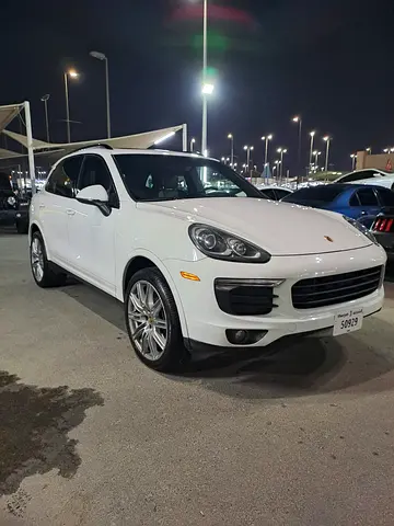PORSCHE CAYENNE 2018 US PLATINUM EDTOTION FULL OPTION V6 VERY CLEAN CAR 113000 KM