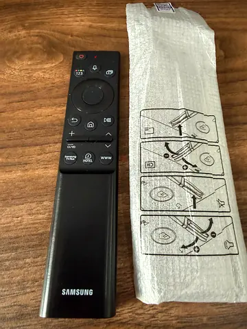 Samsung original Solor rechargeable Remote Control