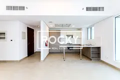 SPACIOUS 1BR APARTMENT WITH CLOSED KITCHEN & BALCONY FOR RENT IN JVC — 3