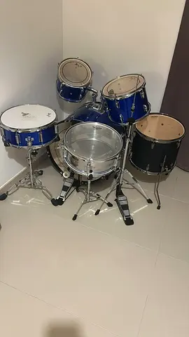 Drums set