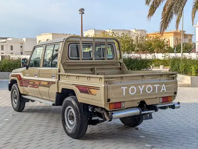 صورة 10 لـ 2014 Toyota LAND CRUISER 70 SERIES