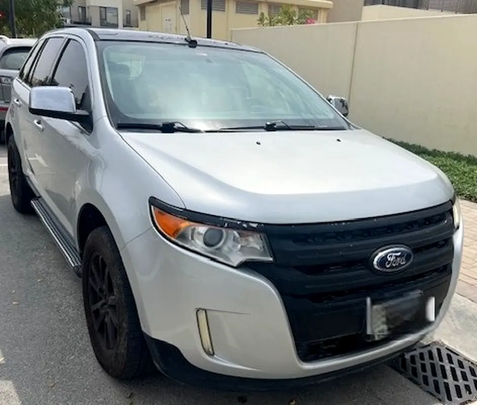 Ford Edge 2012 — photo 1 of 12