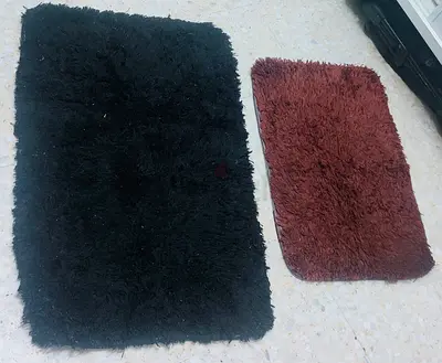 3 Mats in good condition