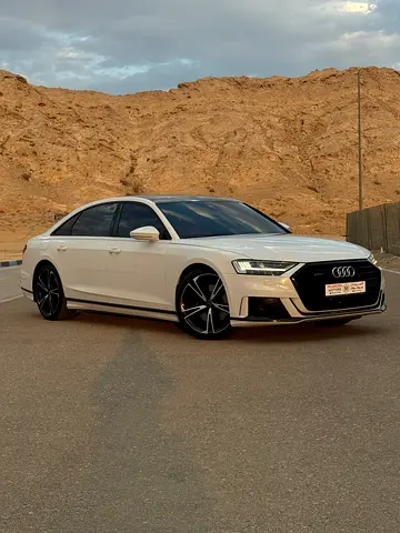 2021 Audi A8L 55 TFSI |Full Agency History | Original Paint | 2 Keys