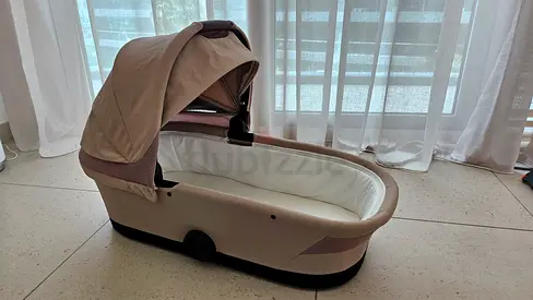 Cybex Melio Cot – Almond Beige (Excellent Condition)