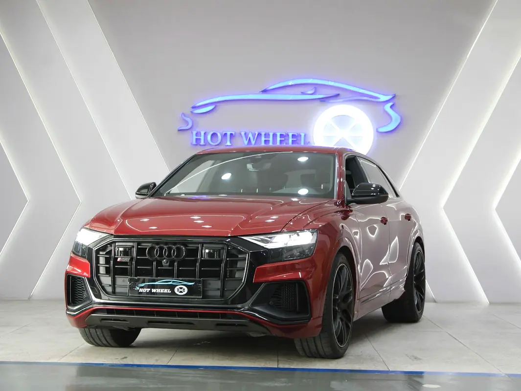 Audi SQ8 2021 — photo 1 of 17