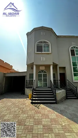 Villa for sale in Al Hamdiya area. 5 bedrooms, majlis, living room