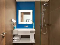 Summer Offer Spacious Hotel Room WithOut Kitchen Free Bills/Free laundry