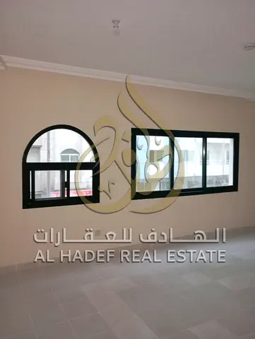 للإيجار في القاسمية 3 غرف وصالة مع غرفة خادمة ماستر وصيانة مجانية بسعر لقطة