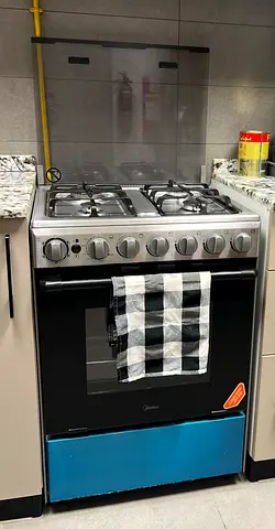 4 burner gas Cooking Range/Stove