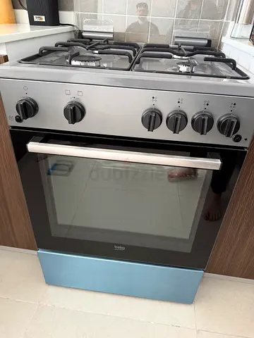 Gas Range Oven with Cooktop