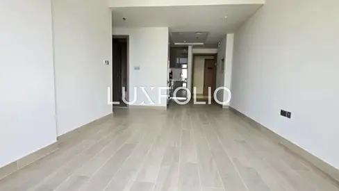 STUNNING STUDIO | GREAT LOCATION | VACANT