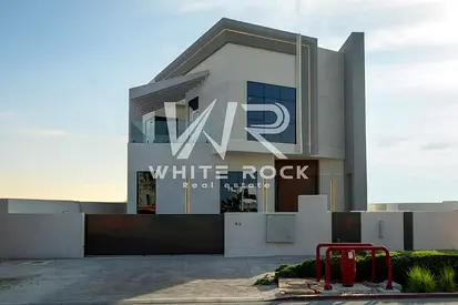 Spacious 5-Bedroom Luxury | Private Swimming Pool