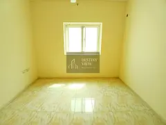 Big spasious lavish 1bhk with balcony fully faimly building near to safari mall just rent 30k prime