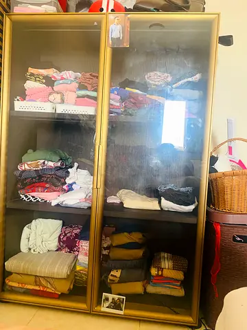 Moving out sale