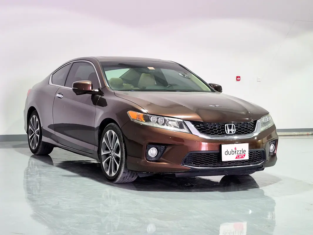 Honda Accord 2015 — photo 1 of 14
