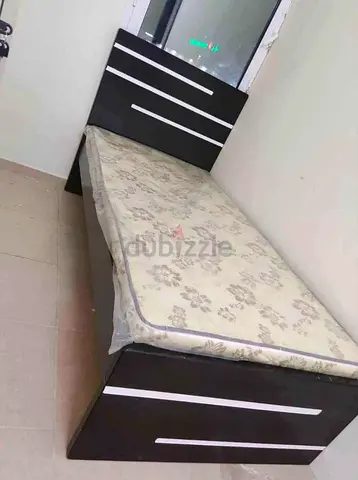 Single Bed Frame with Mattress