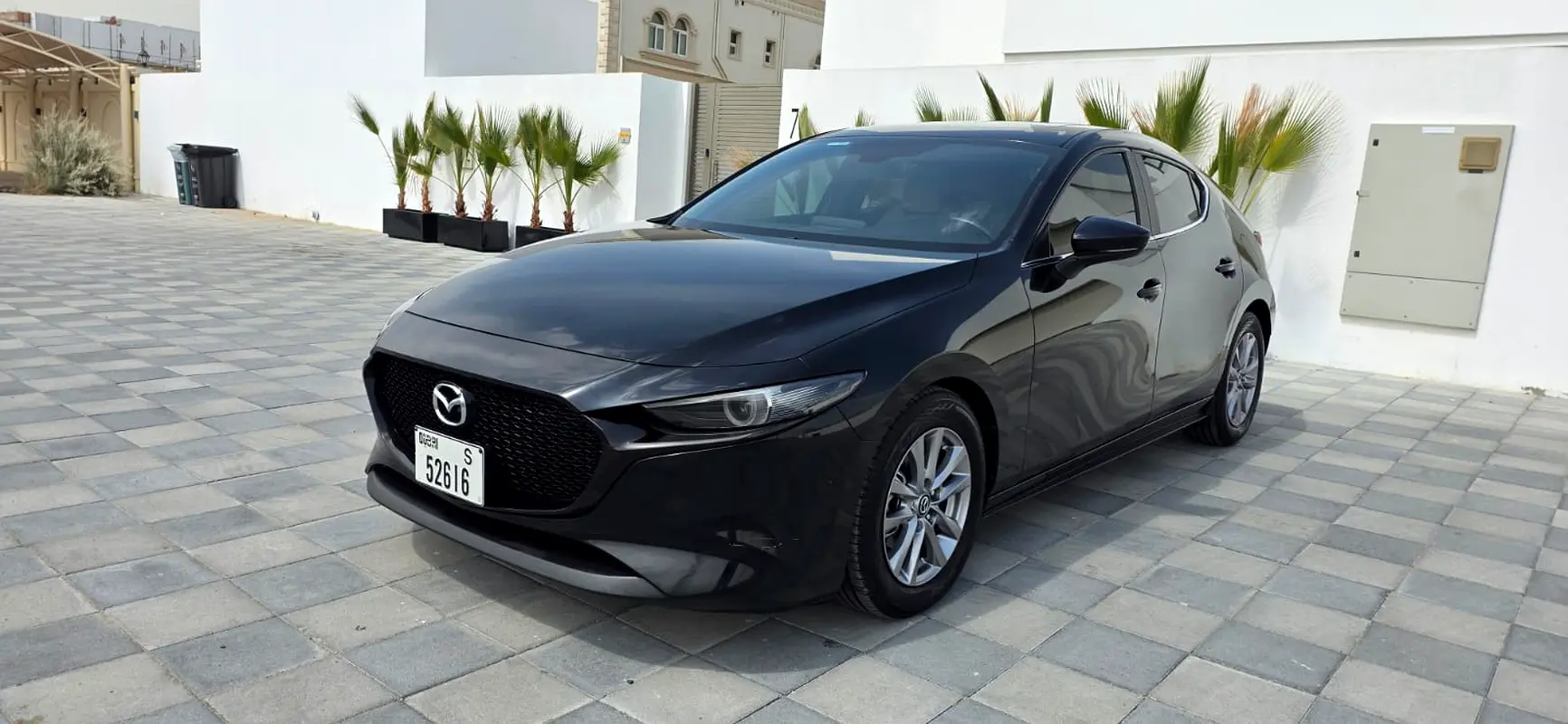 Mazda 3 2020 — photo 1 of 16
