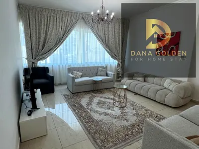 شقة مفروشة بالكامل، غرفتين نوم مع غرفة خدامة اربع حمامات، شرفة، جاهزة للسكن، موقع مميز. لمزيد من التفاصيل والمعلومات، تواصلوا معنا.