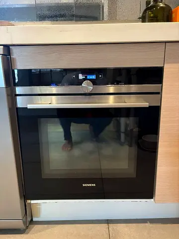 Siemens iq700 built-in oven Exellent Condition