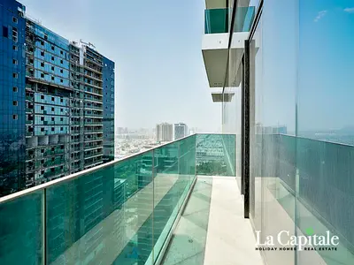 Luxury 2BR | Furnished | Sea and Burj Khalifa View