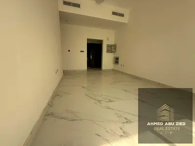 اول ساكن | ارقي شقه غرفه وصاله | 2 حمام | بلكونه اطلاله مفتوحه | مطبخ مجهز | مساحات واسعه | تشطيبات عصريه حديثه | قريبه جدا من شارع محمد بن زايد |