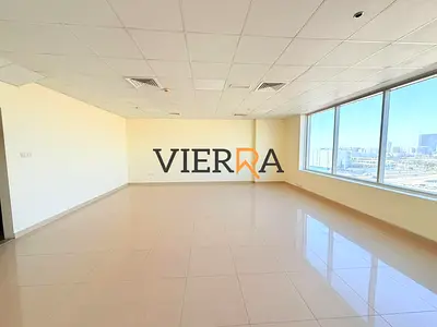 مكتب واسع | موقع متميز | عرض رائع