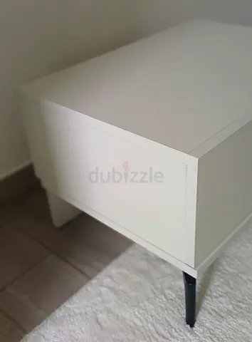 Minimalist White Drawer Storage
