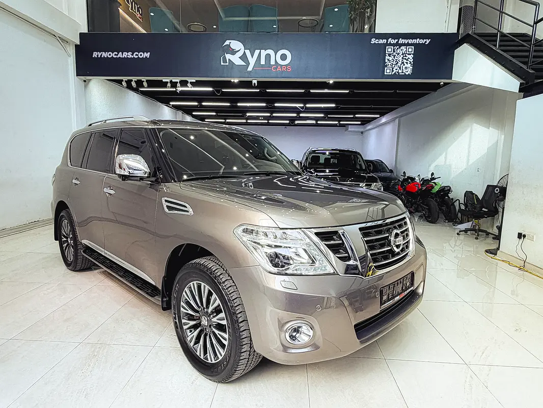 Nissan Patrol 2019 — photo 1 of 19