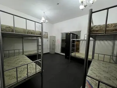 Male Bed Space Near Metro Station