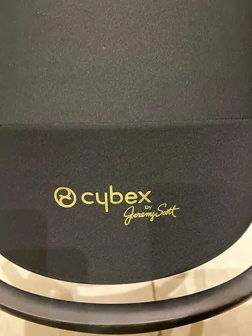 Cybex platinum car seat by  jeremy scott wings.Special edition