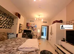 Furnished 1BR| Premium Layout | Balcony| Good Deal