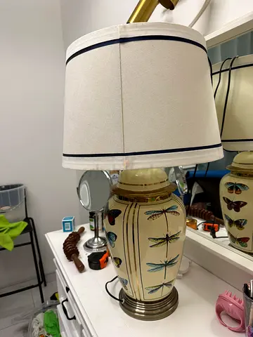 Decorative Table Lamp with Butterfly Design