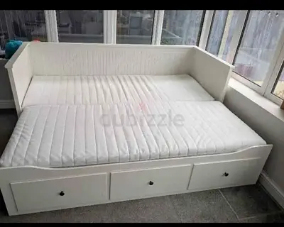 Wooden Daybed with Storage Drawers. Very comfortable and stylish design, perfect for bedroom or liv