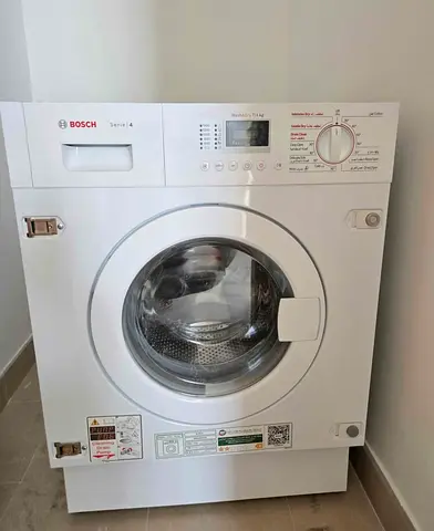 .BOSCH Series 4 Built-in Washer 7 kg Dryer 4 kg Combo 2 in 1