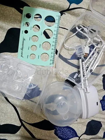 Breast Pump and Accessories Set