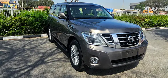 NISSAN PATROL LE 400HP TITANIUM MODEL 2017 G.C.C ACCIDENT FREE