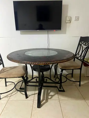 4 Seater Dinning Table