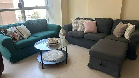 Comfortable Sofa Set with Coffee Table