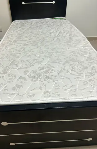 Room  For Females To Share  In MANKHOOL