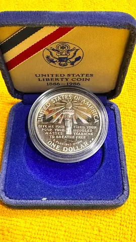 1986 Statue of Liberty Commemorative Silver Dollar