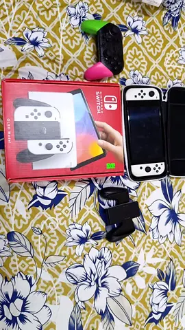 Nintendo switch oled with Fc24 URGENT SALE