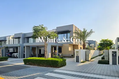 Fully Upgraded | Extended | Landscaped