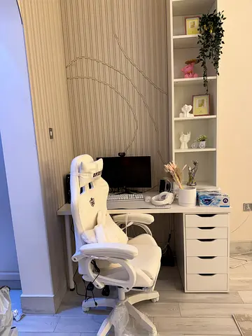 HP G3 Gaming Desktop PC with Dual Monitor Setup