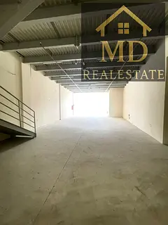 Warehouse for annual rent in Ajman Al Jurf Industrial Area, suitable for several activities