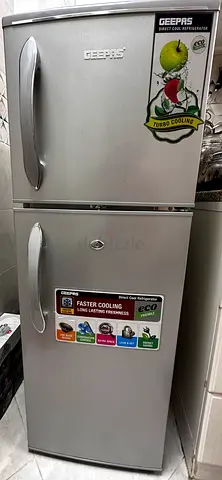 Geepas Refrigerator 132L