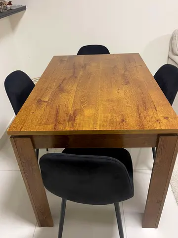Dining table and 4 chairs - pan homes