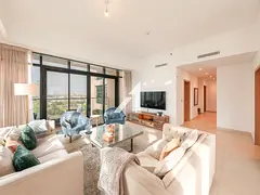 Large Layout | Golf Course and Lake View | Corner