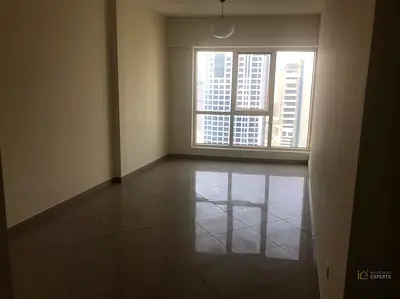 Spacious and Bright Layout | Full Lake View | Built in wardrobes