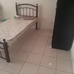 Bedspace 3 person sharing only. Price drop